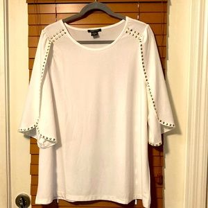 Robert Louis Plus Top